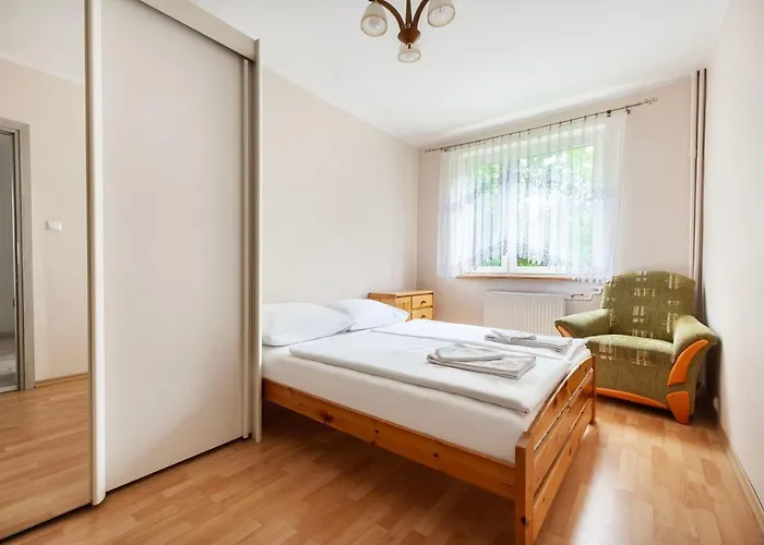 Apartment Vacationclub - Warynskiego 14c *